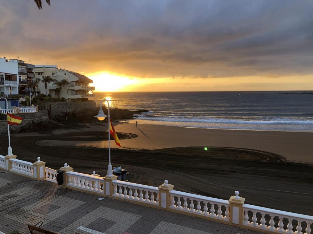 Espectacular En Primera Linea De La Playa Appartamento