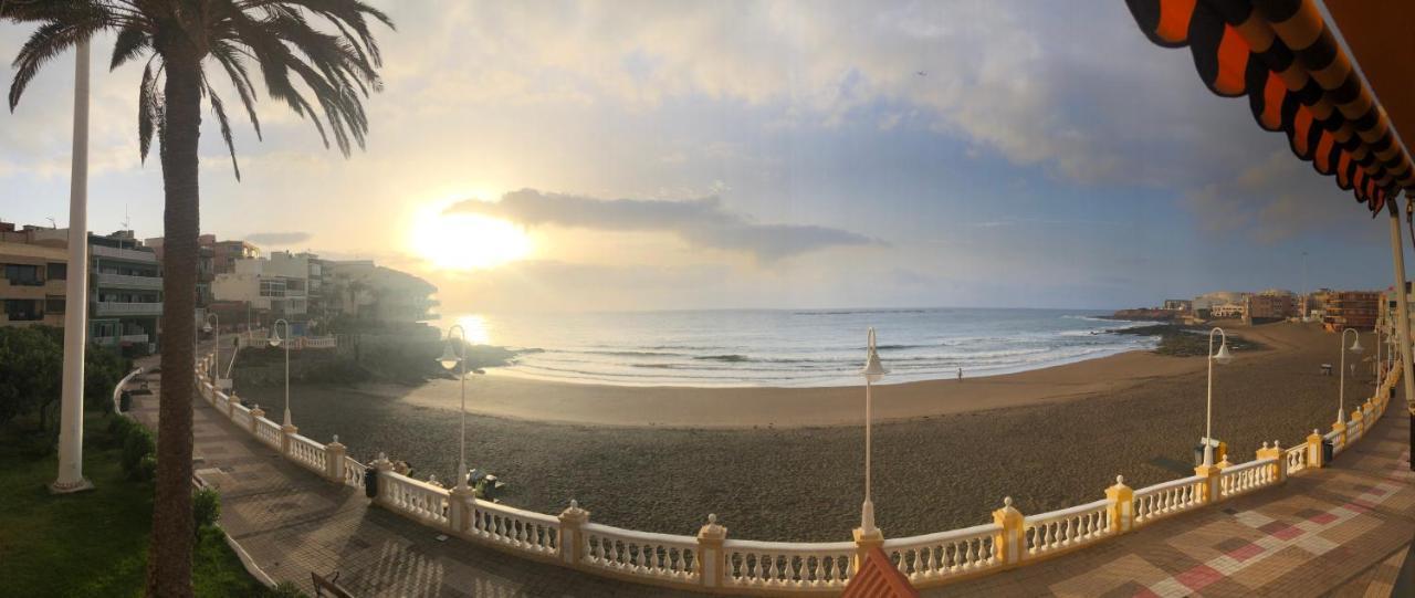 Espectacular En Primera Línea De La Playa Apartamento *